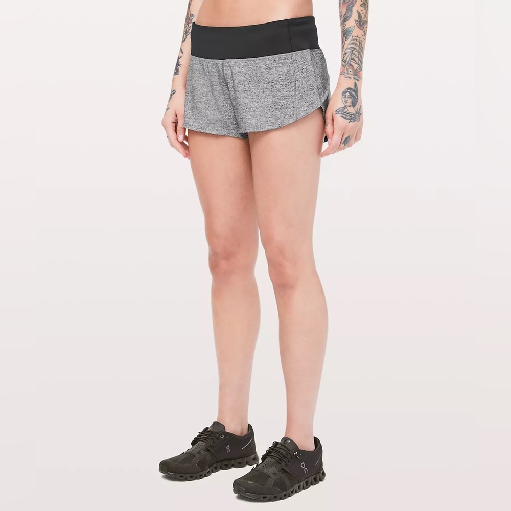 Lululemon Speed Up 2.5" Grey Size 4 Shorts